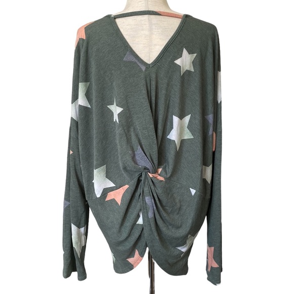 ⭐️ SOLD ⭐️ NOW N FOREVER BOUTIQUE Loungwear Tunic Star Print Twist Back Size 1X - Picture 8 of 10